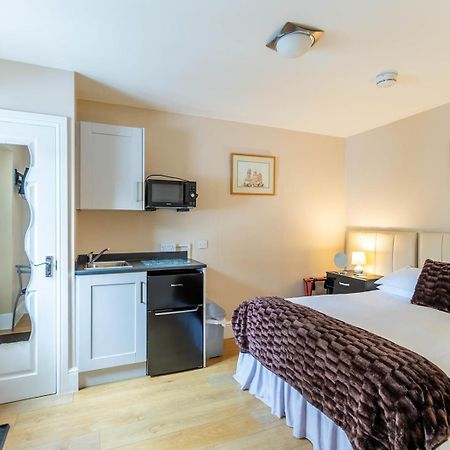 Windermere Studio Rooms - With Free Car Parking Onsite Exterior photo